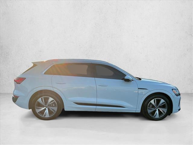 Audi Q8 e-tron 2024