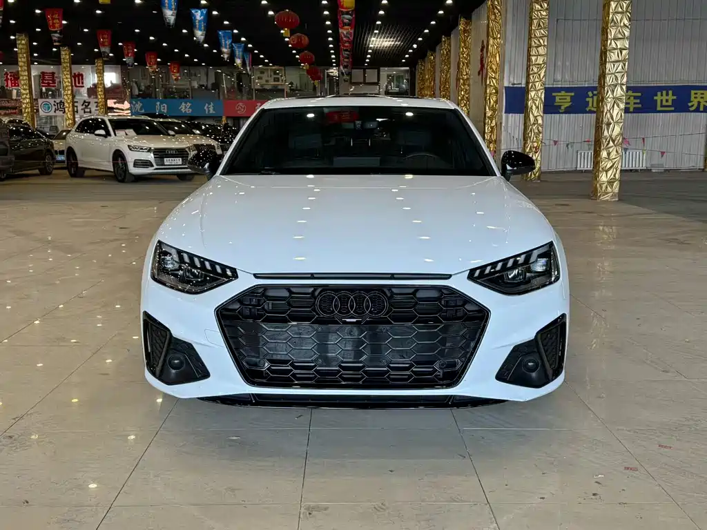 Audi A4 2023