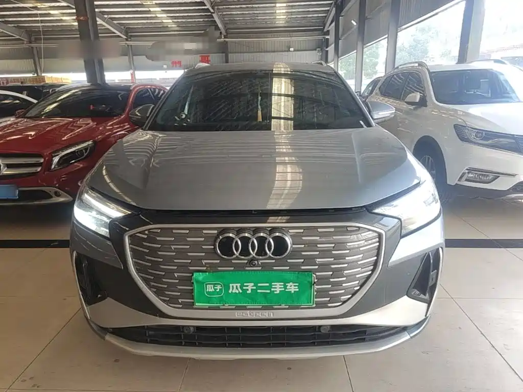 Audi Q4 e-tron 2024