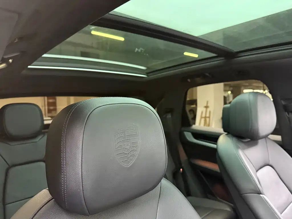 Porsche Cayenne 2024