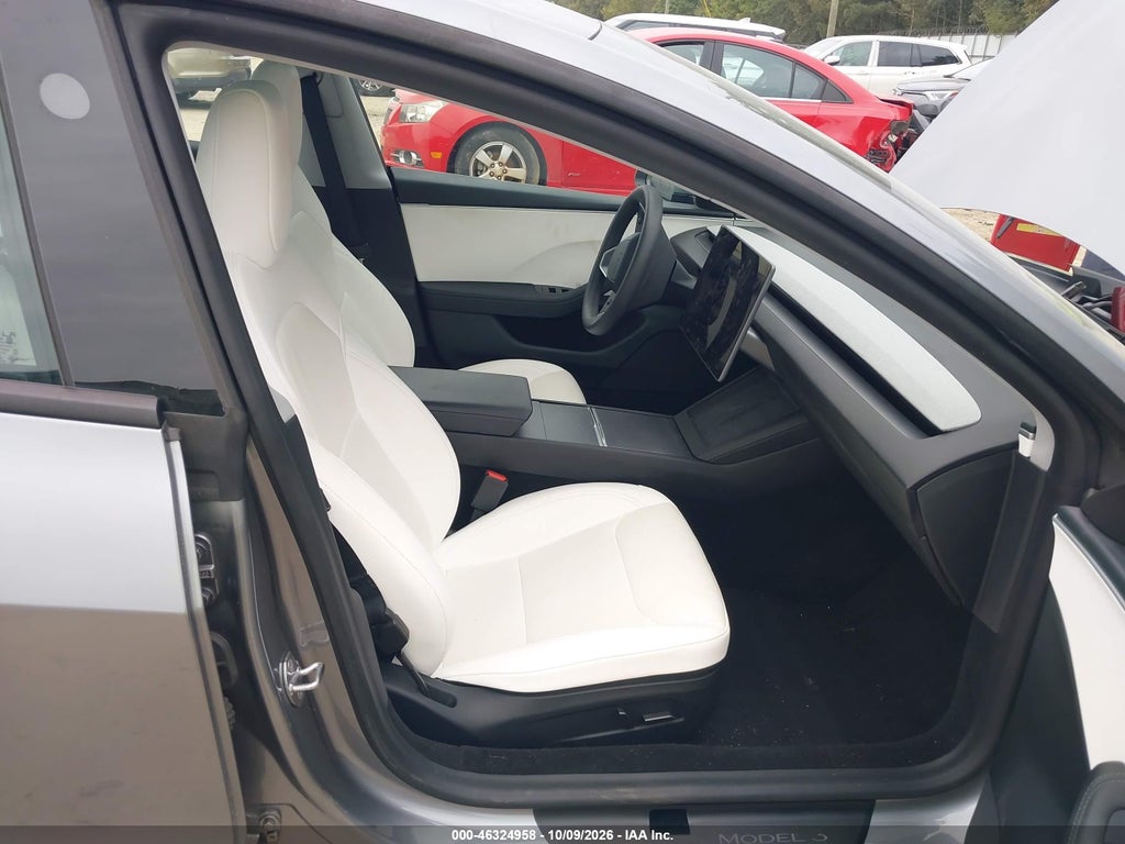 Tesla Model 3 2025
