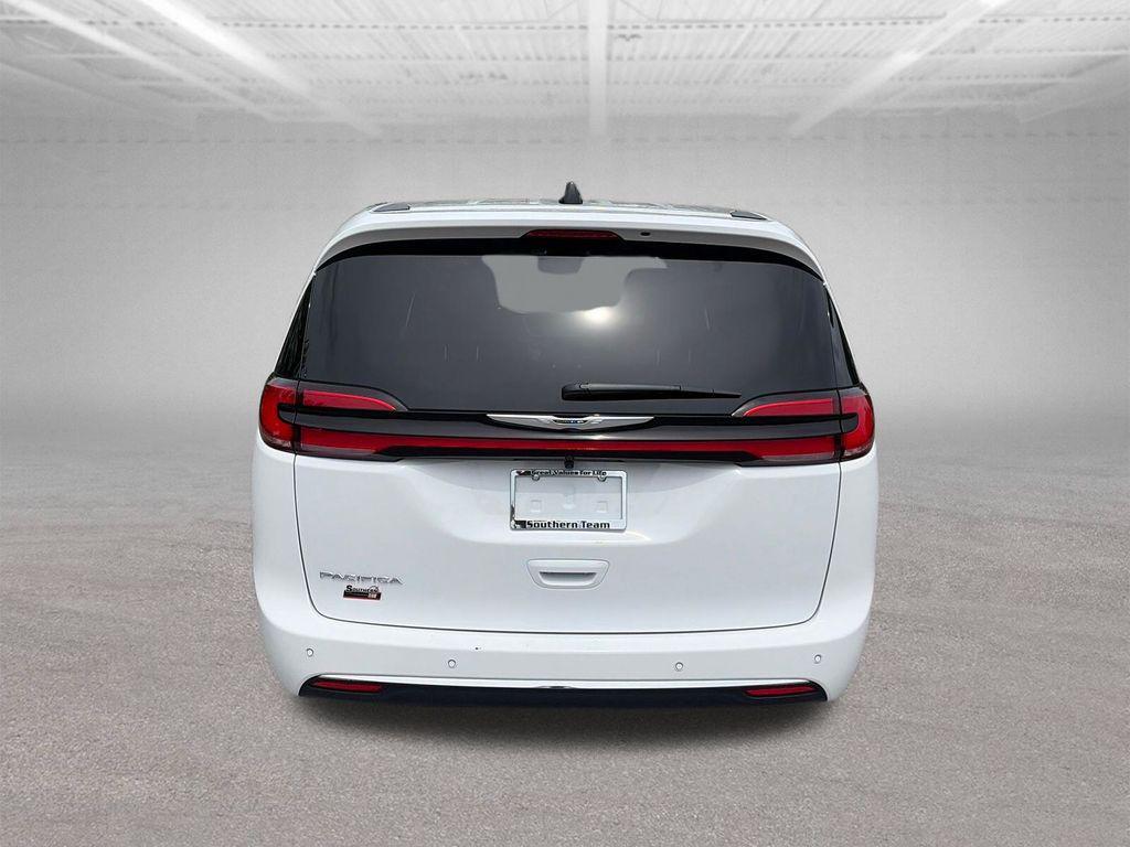 Chrysler Pacifica 2026