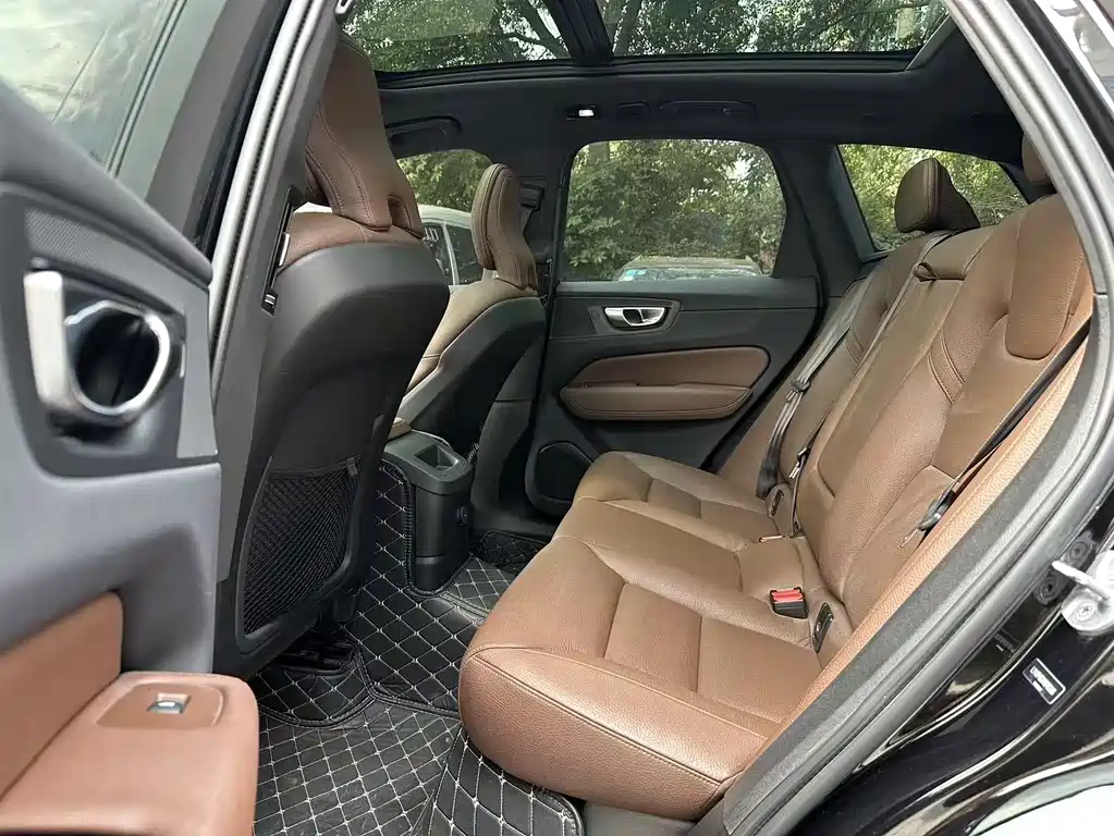 Volvo XC60 2023