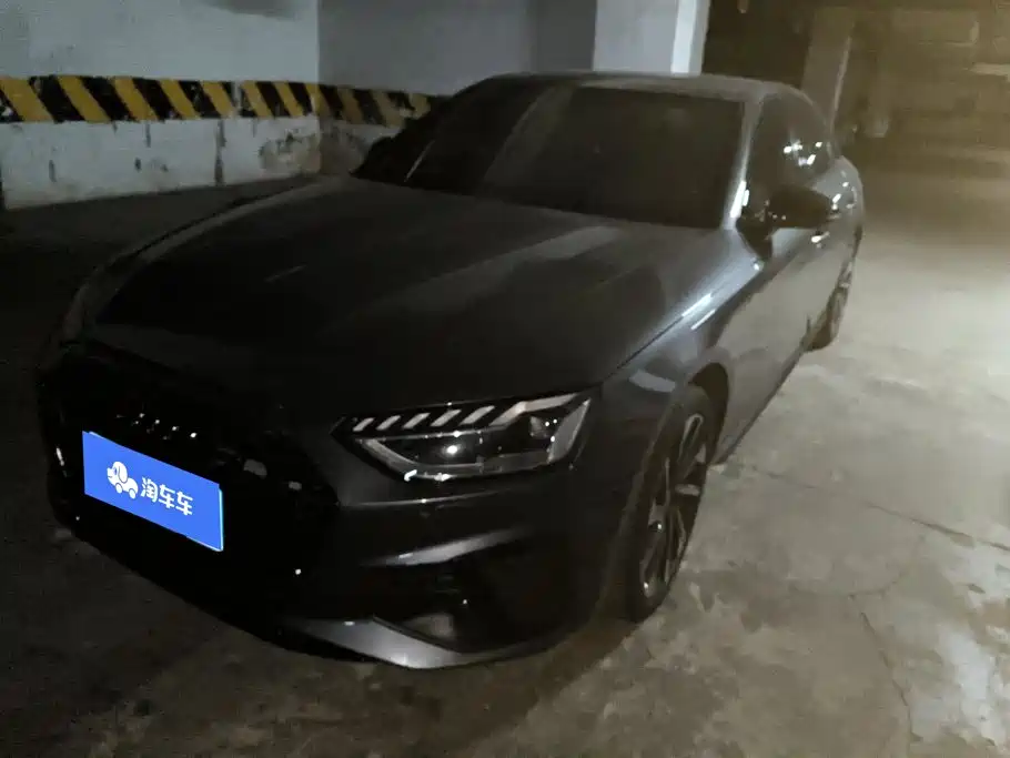 Audi A4 2023