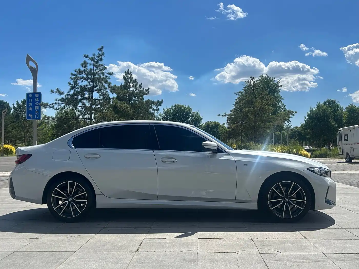 BMW 3 серии 2023
