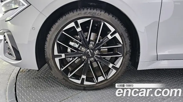 Kia K5 2025