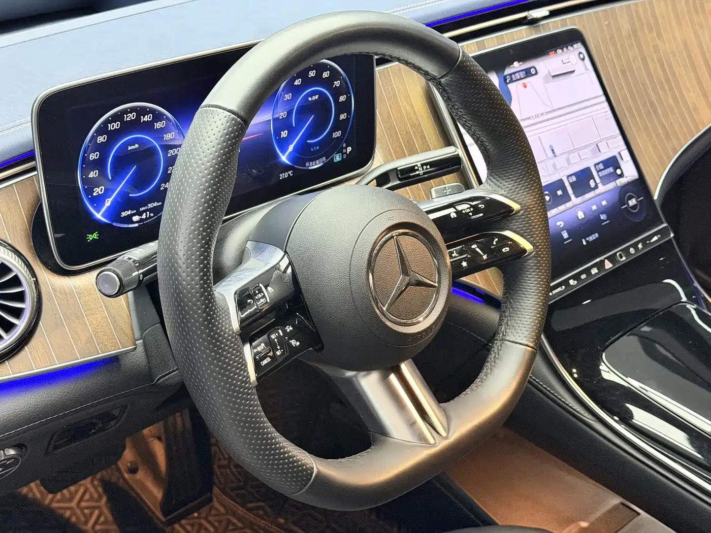 Mercedes-Benz EQE 2024