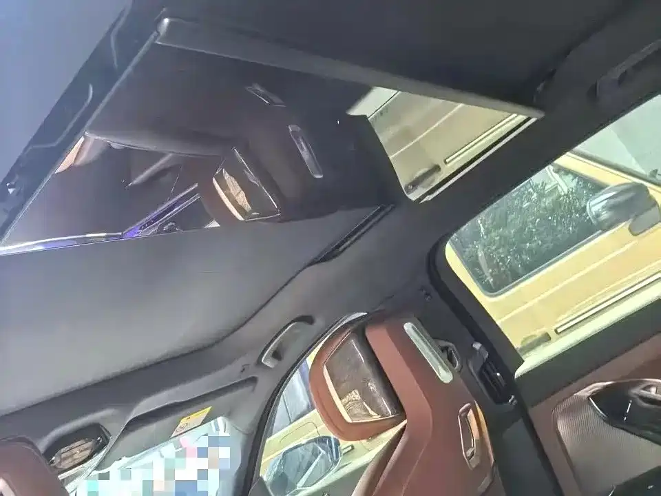 BMW i7 2024