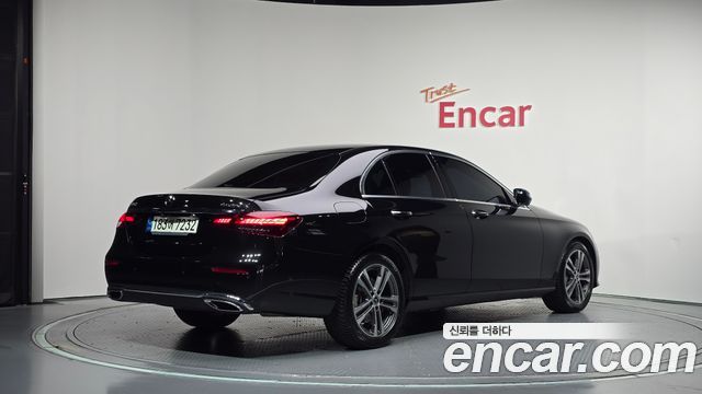 Mercedes-Benz E-Класс 2021