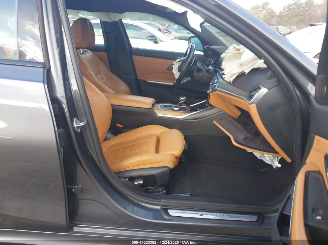 BMW 3 серии 2021