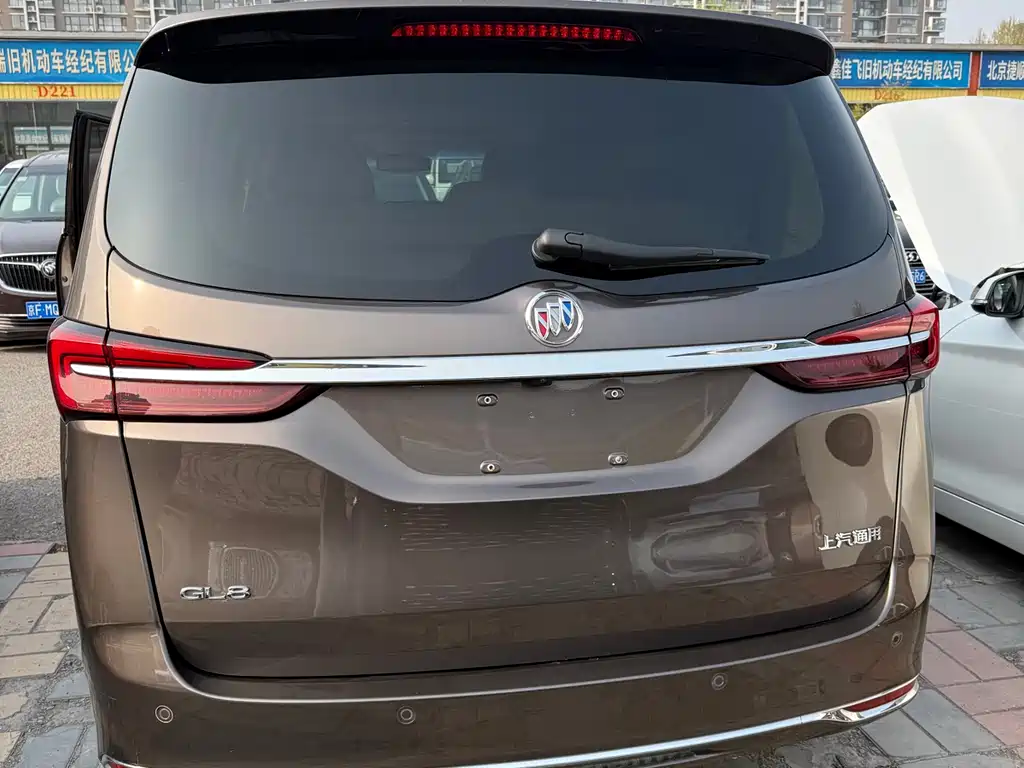 Buick GL8 2023