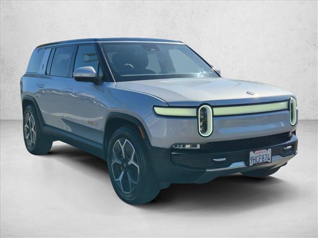 Rivian R1S 2023