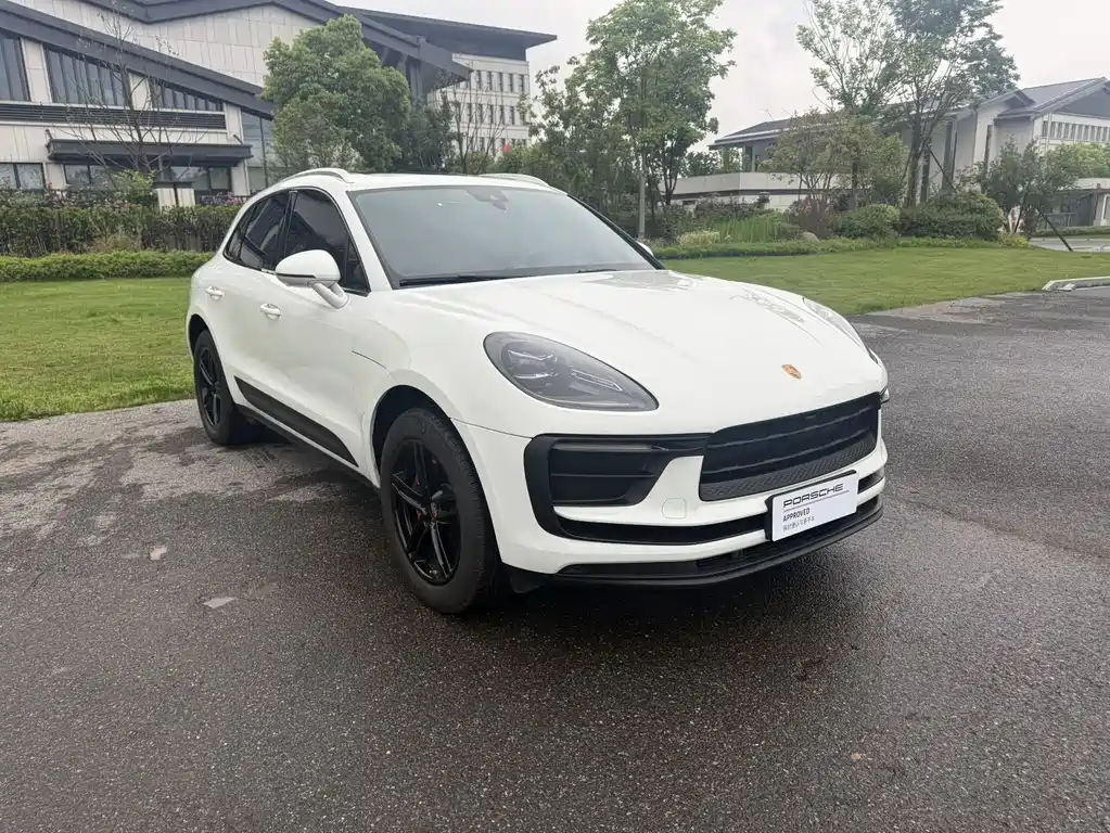 Porsche Macan 2023