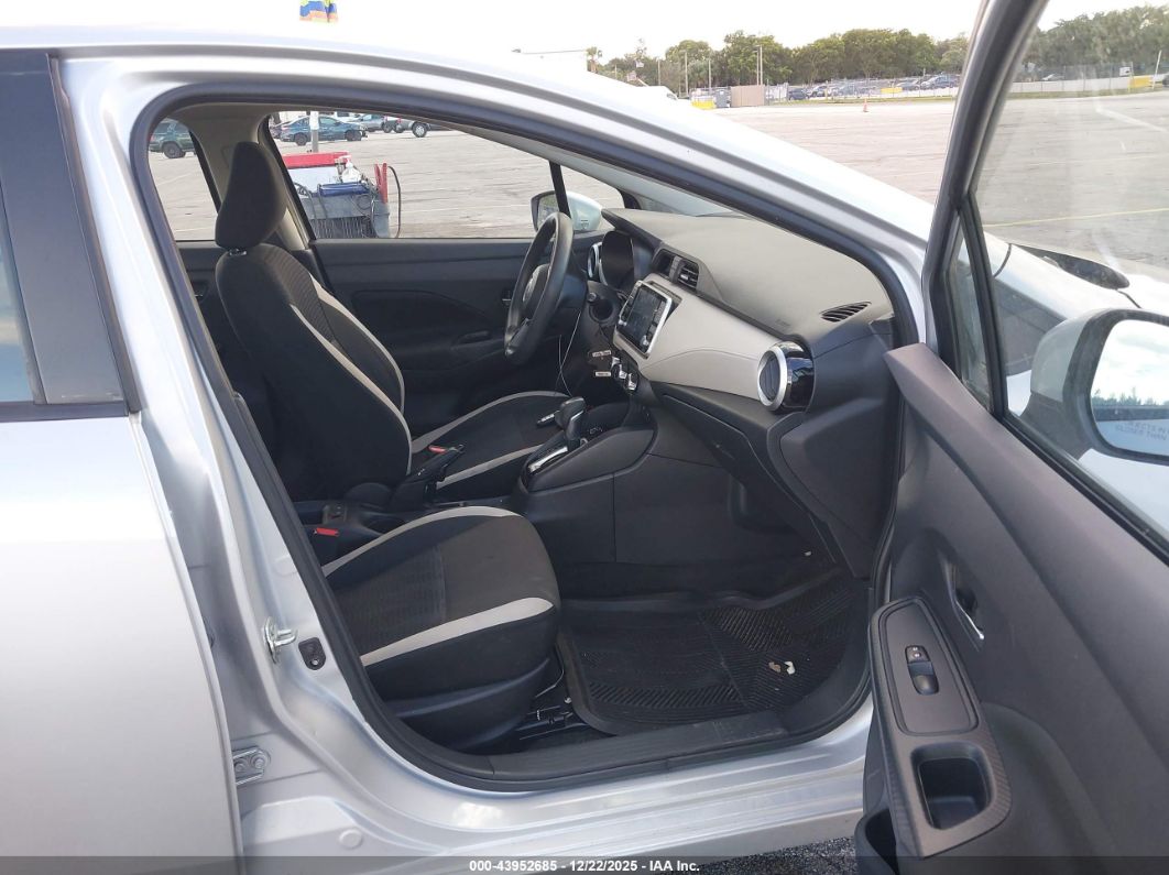 Nissan Versa 2021