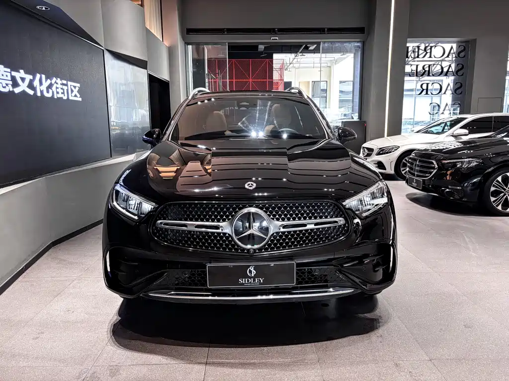 Mercedes-Benz GLC 2023