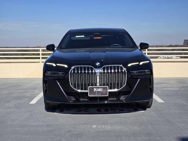 BMW 740 2024
