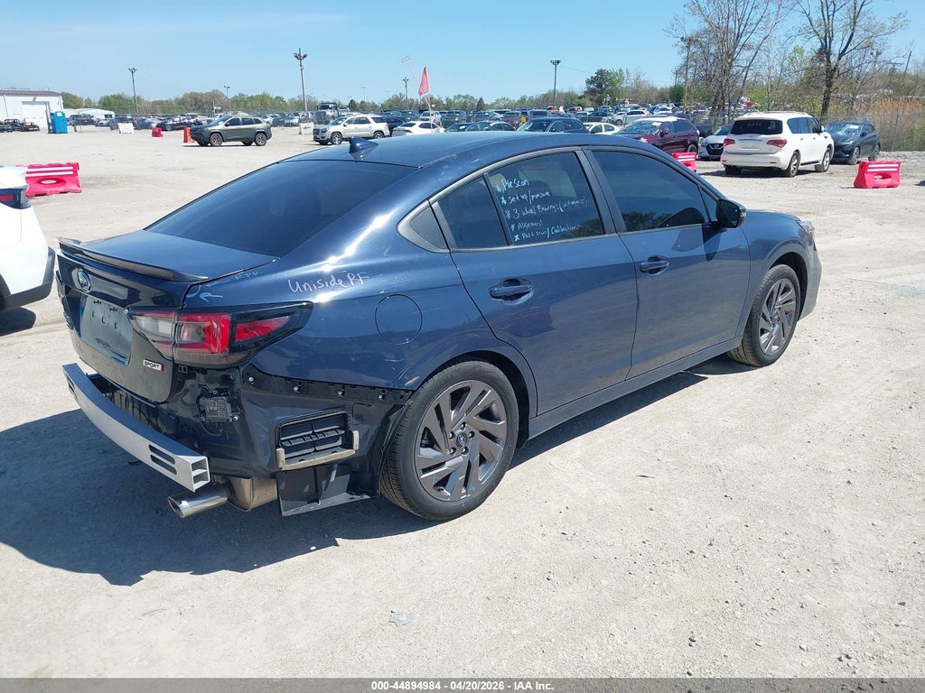 Subaru Legacy 2024
