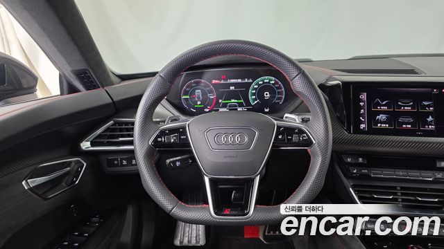 Audi RS e-tron GT 2023