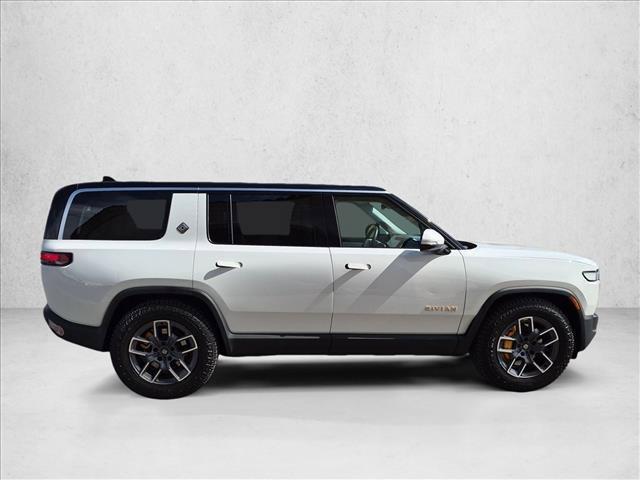 Rivian R1S 2023