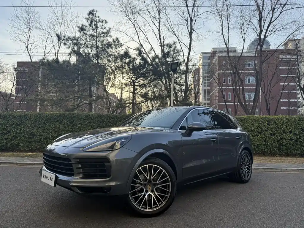 Porsche Cayenne 2021