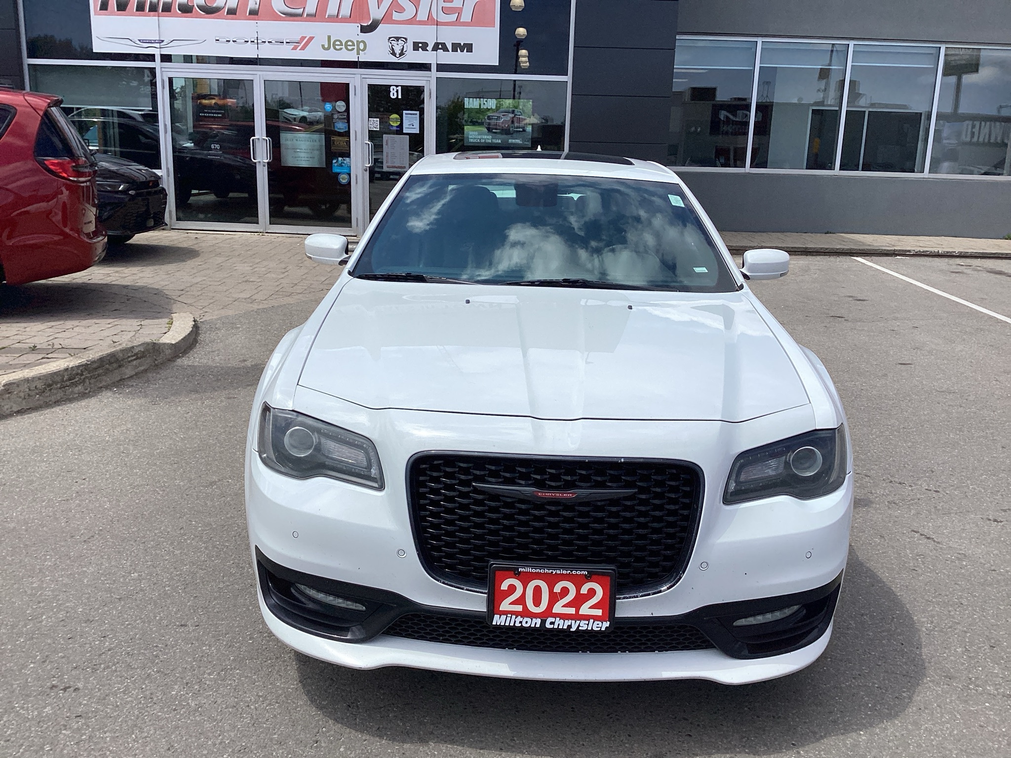 Chrysler 300 2022