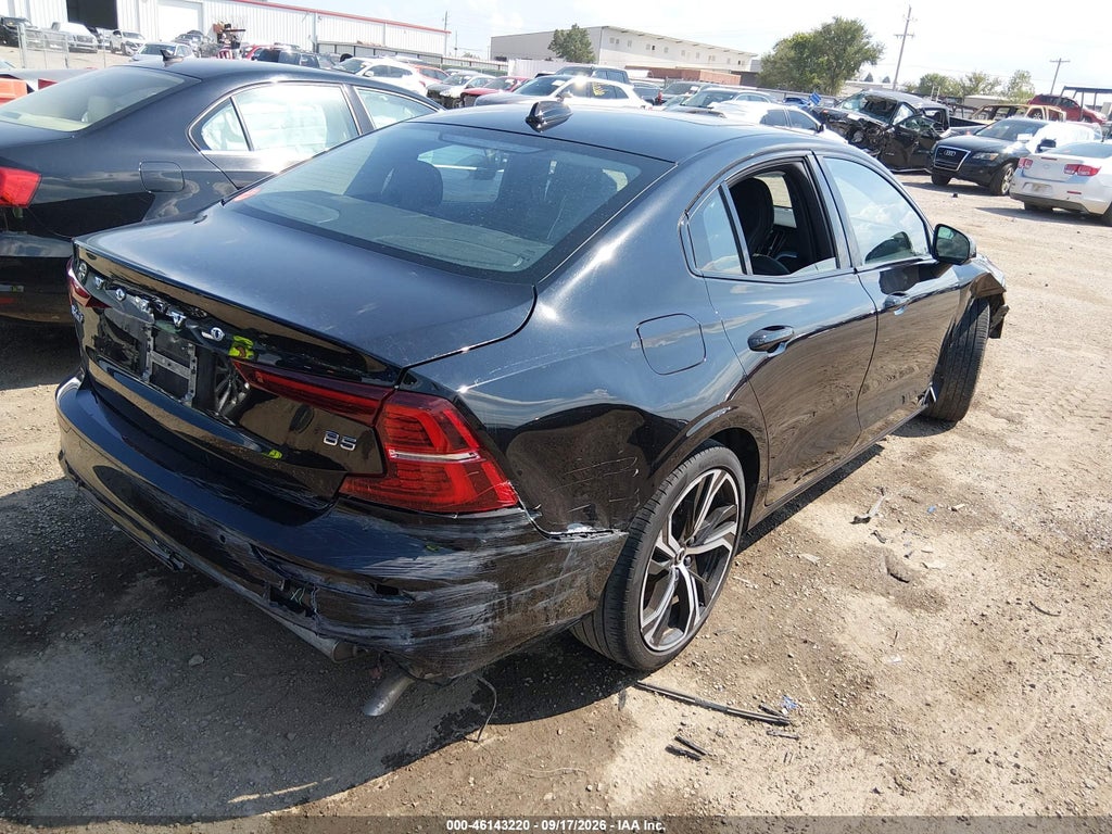 Volvo S60 2024