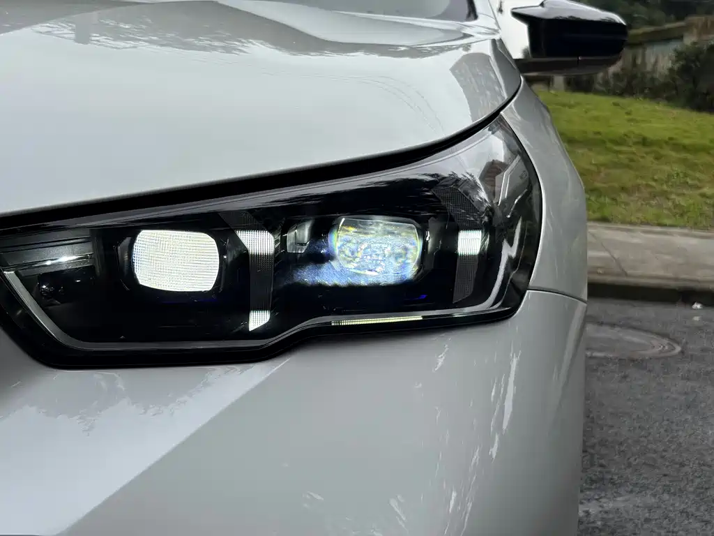 BMW 5 серии 2024
