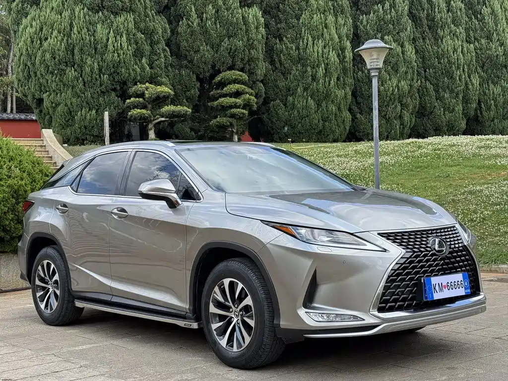 Lexus RX 2022