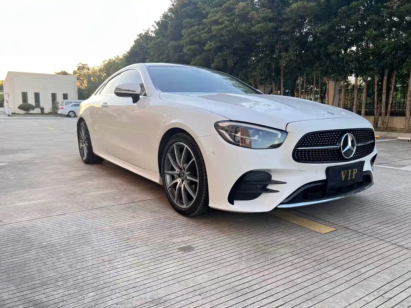 Mercedes-Benz E-Класс 2023