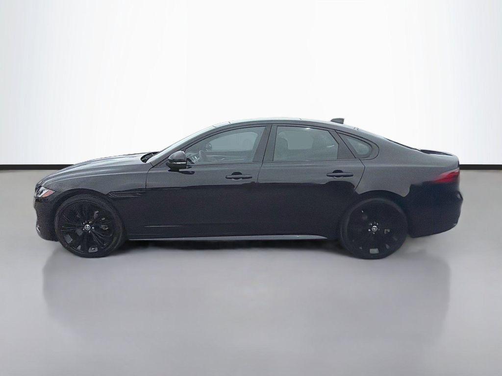 Jaguar XF 2024
