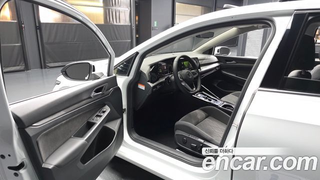 Volkswagen Golf 2023