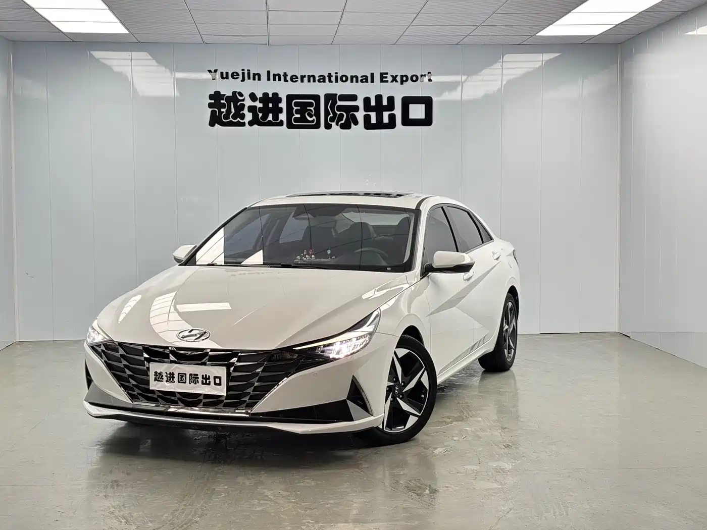 Hyundai Elantra 2023