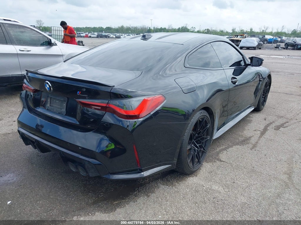 BMW M4 2024
