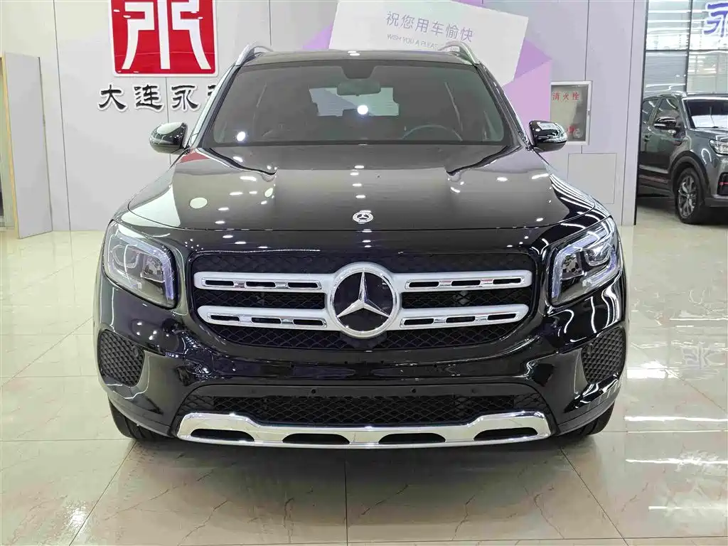 Mercedes-Benz GLB 2023