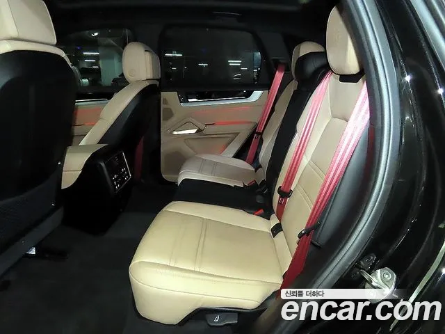 Porsche Cayenne 2024