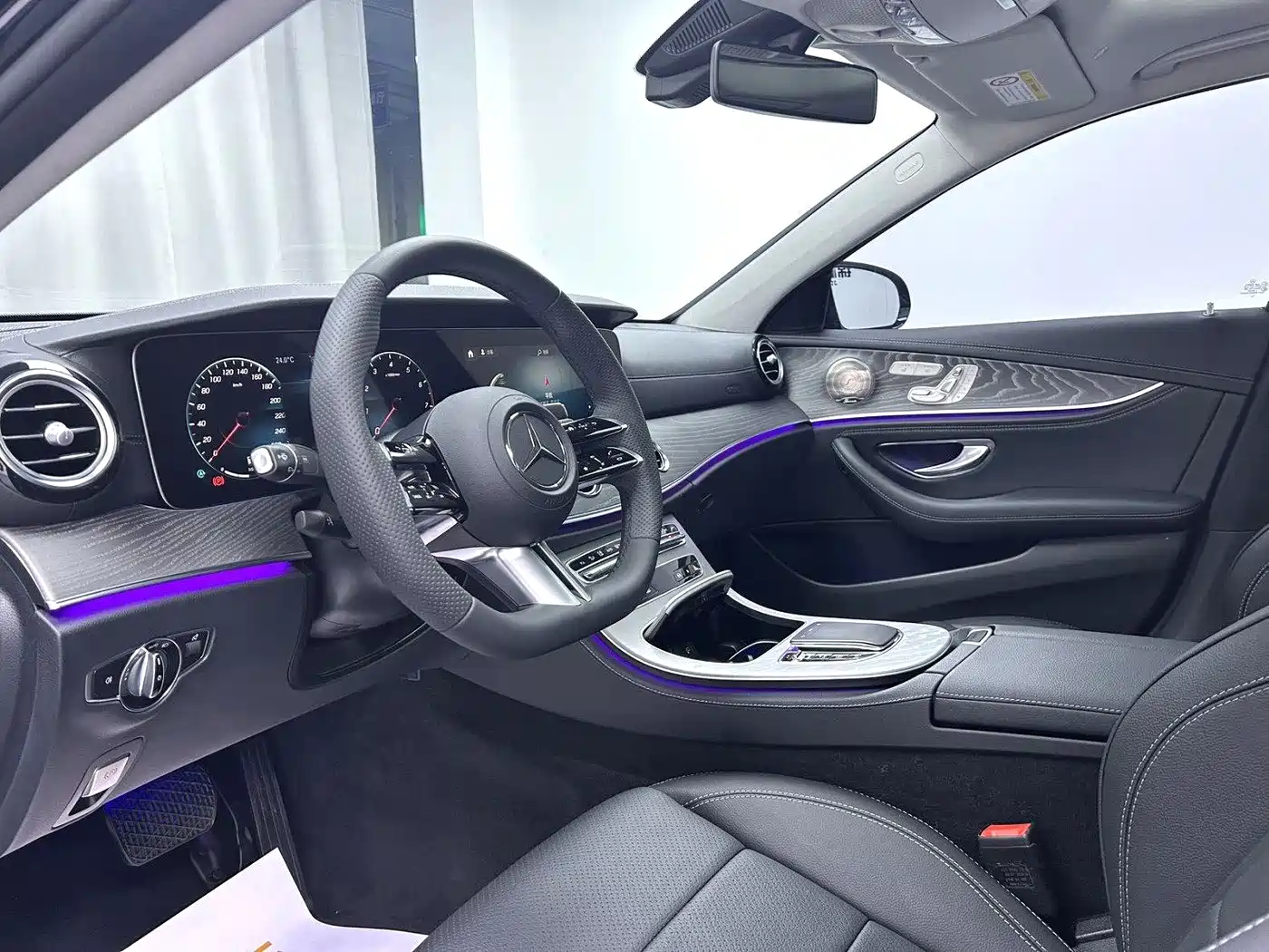 Mercedes-Benz E-Класс 2023