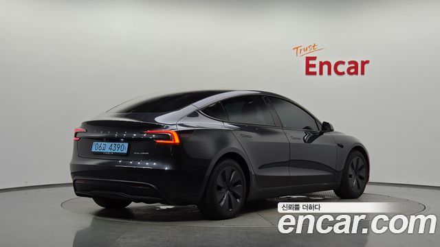 Tesla Model 3 2025