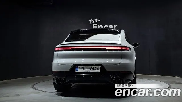 Porsche Cayenne 2025