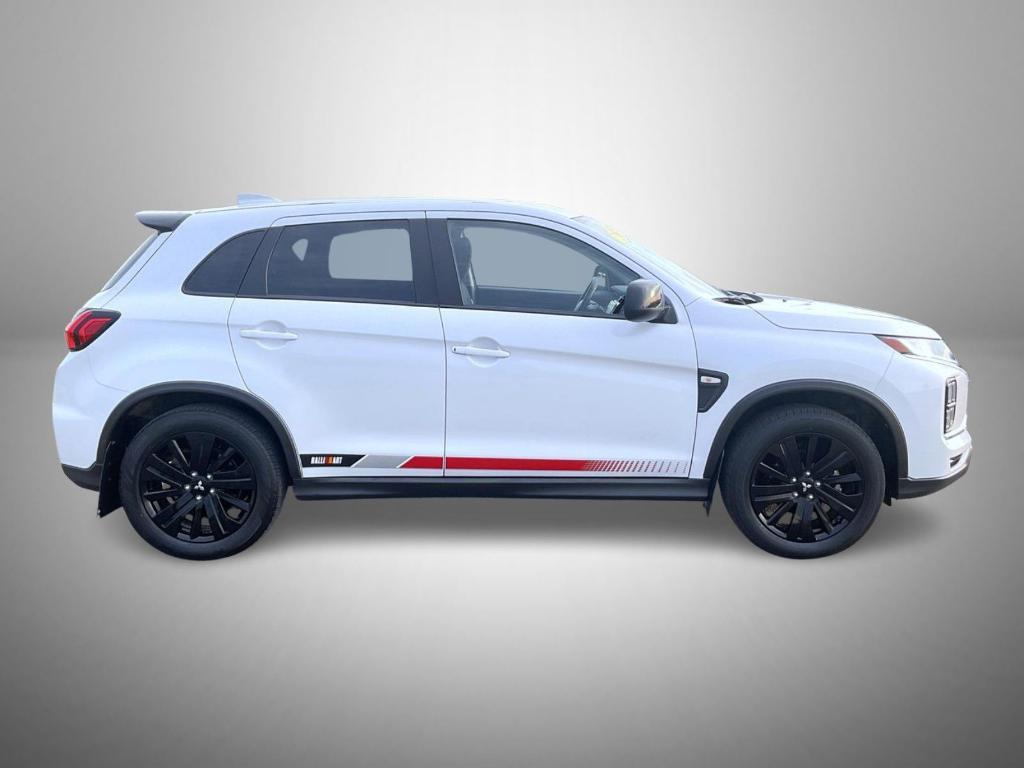 Mitsubishi Outlander Sport 2024