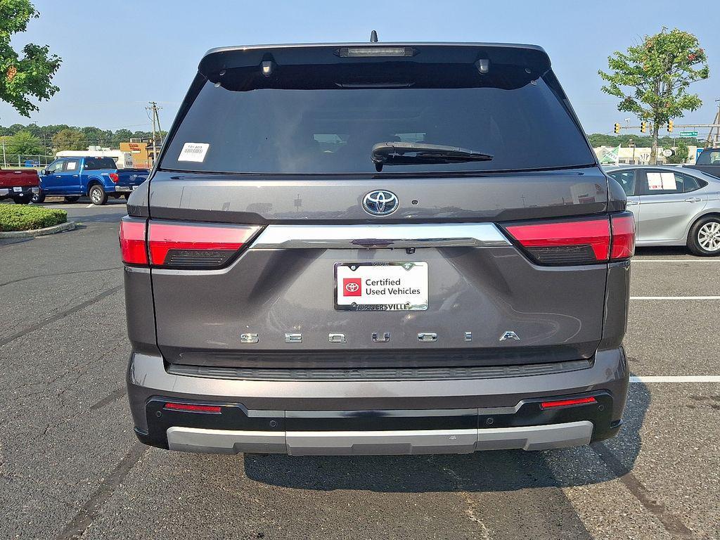 Toyota Sequoia 2023