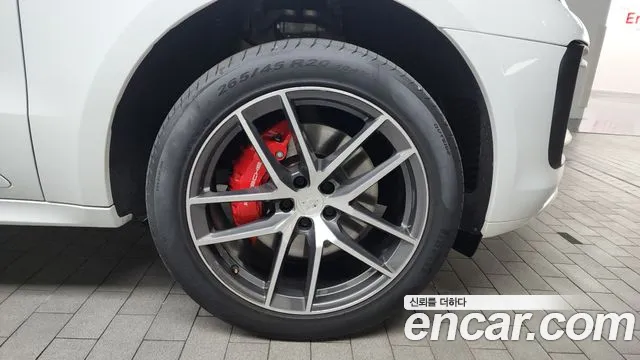 Porsche Macan 2022