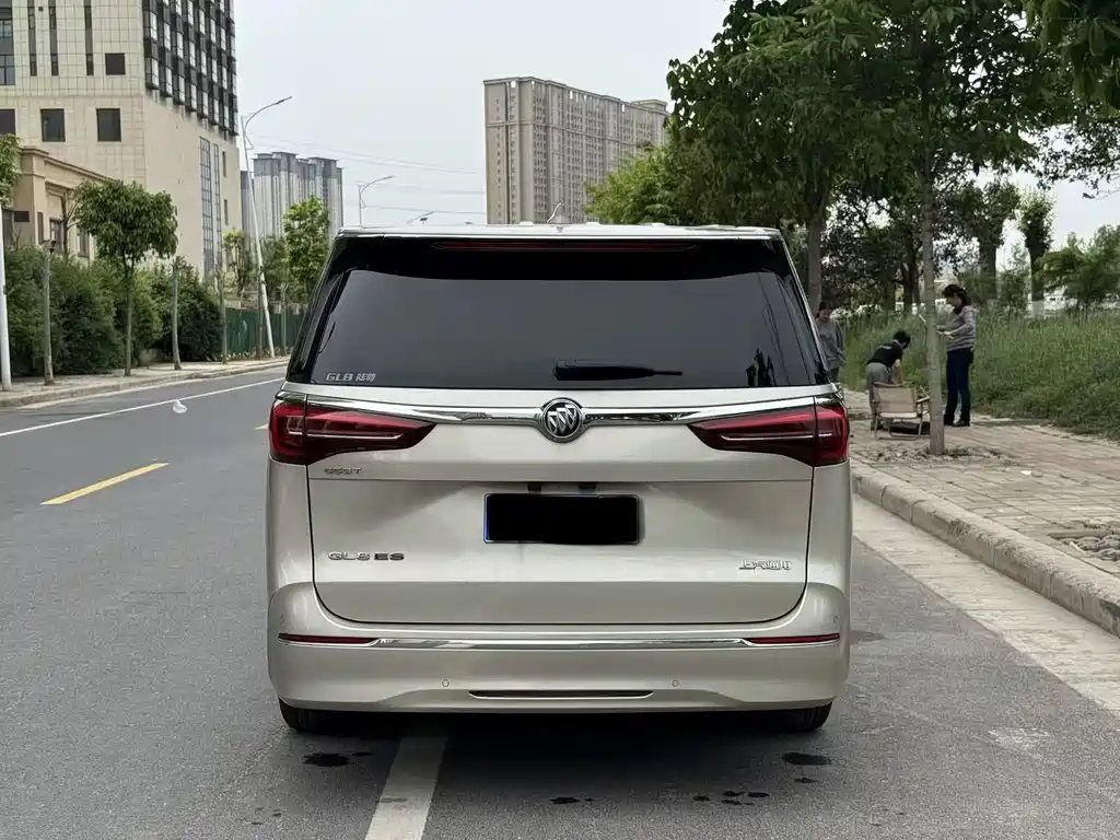Buick GL8 2021