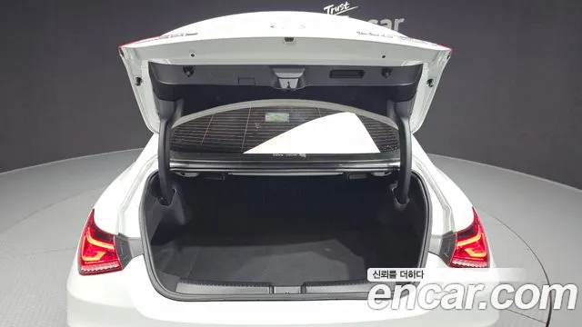 Mercedes-Benz CLA 2021