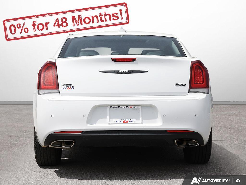 Chrysler 300 2023