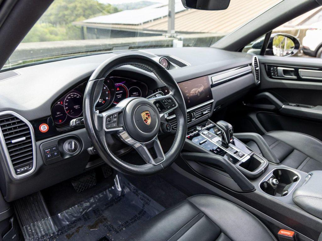Porsche Cayenne 2023