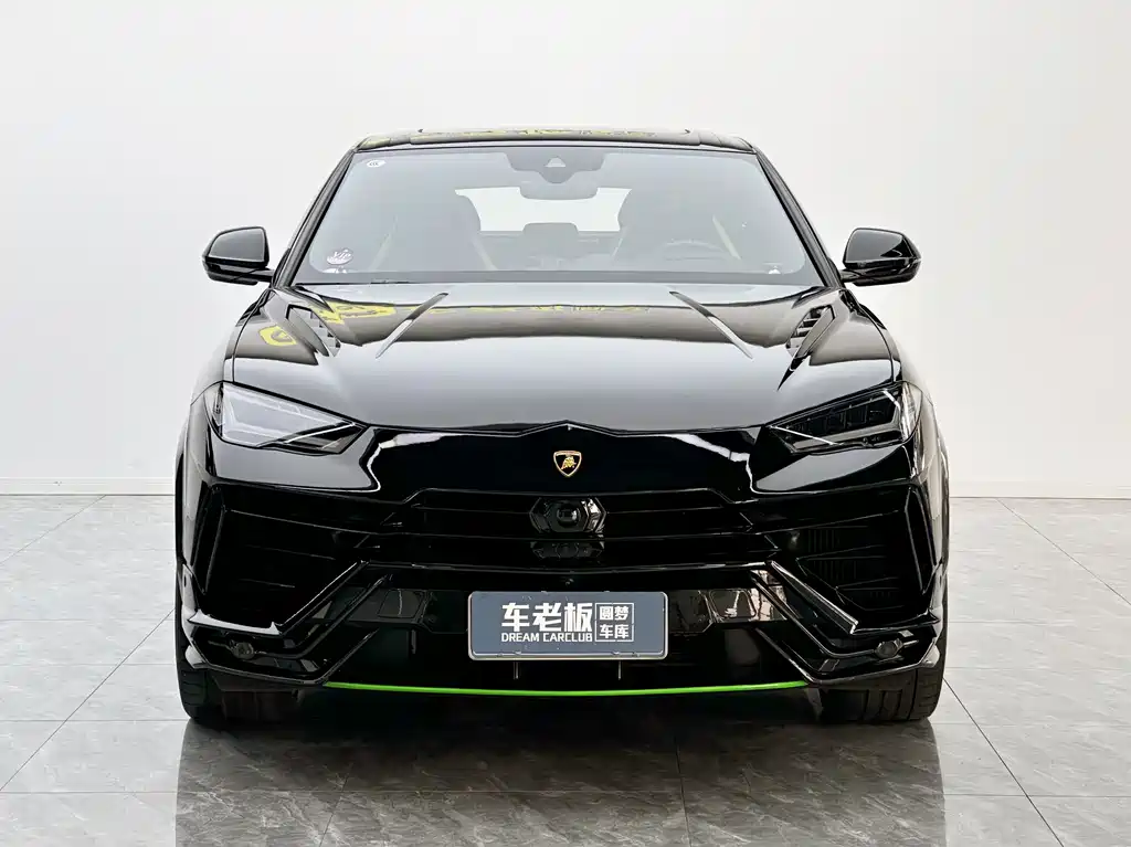 Lamborghini Urus 2023