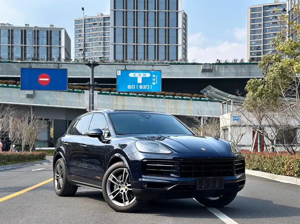 Porsche Cayenne 2023