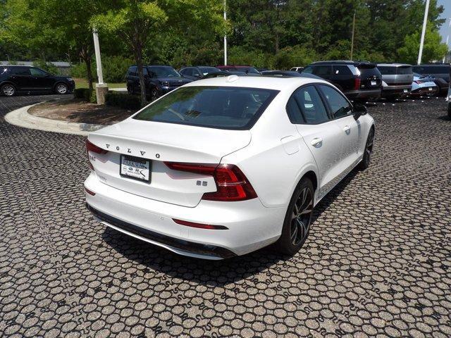 Volvo S60 2025