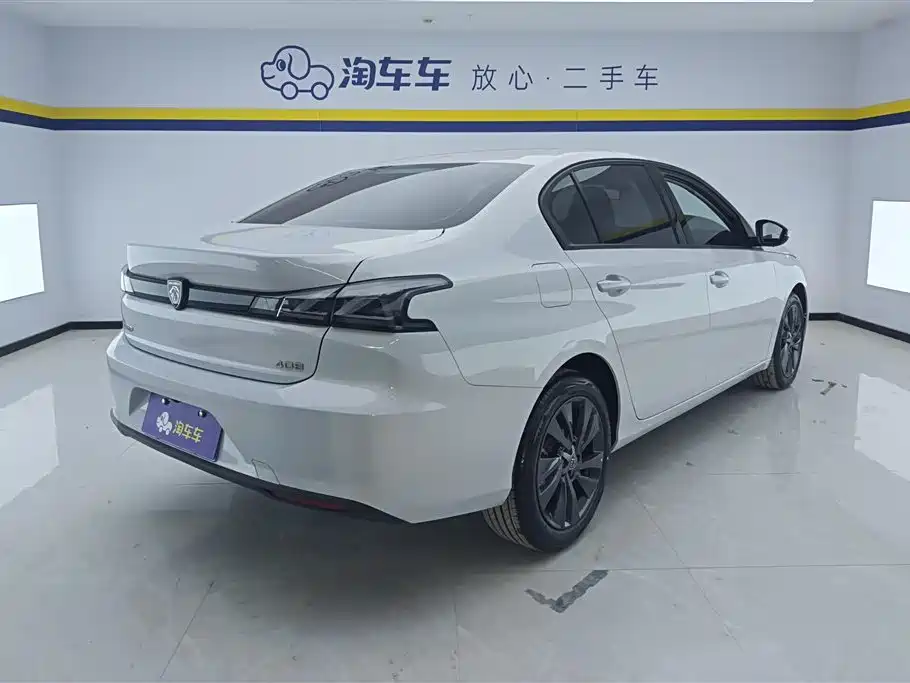 Peugeot 408 2025