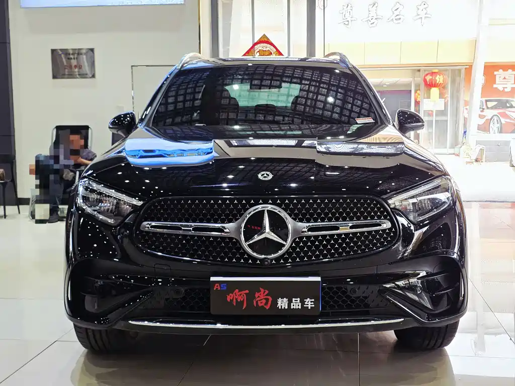 Mercedes-Benz GLC 2023